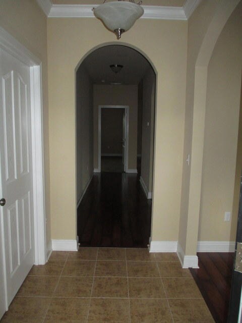 FOYER.