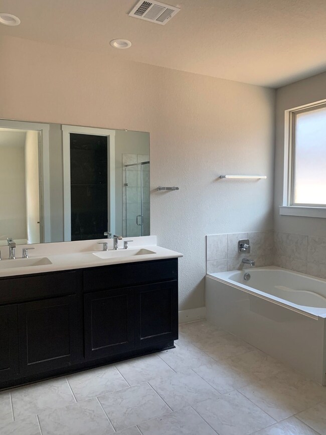 2524 Ravenna Ct, Friendswood, TX 77546 - photo 6