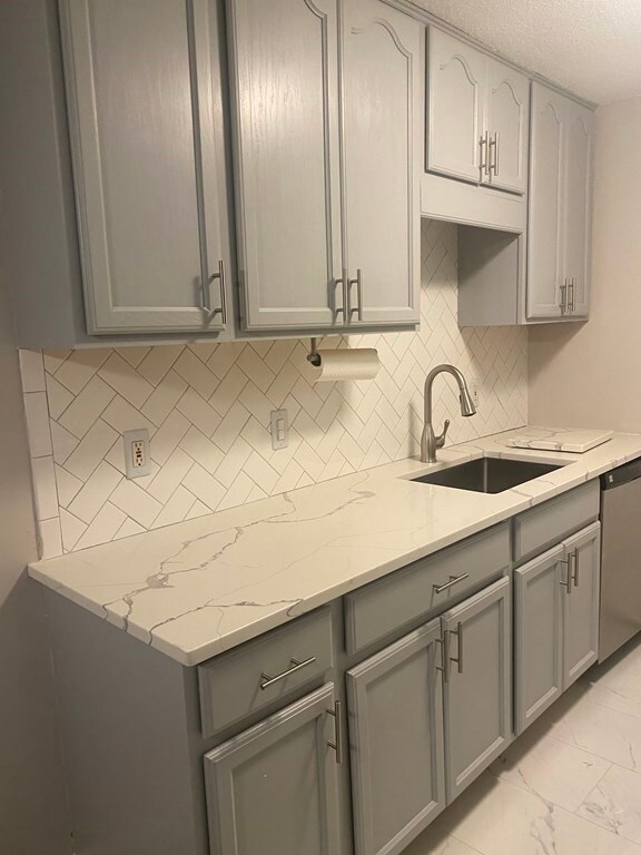 27 Village Rock Ln unit 13, Natick, MA 01760 - photo 2