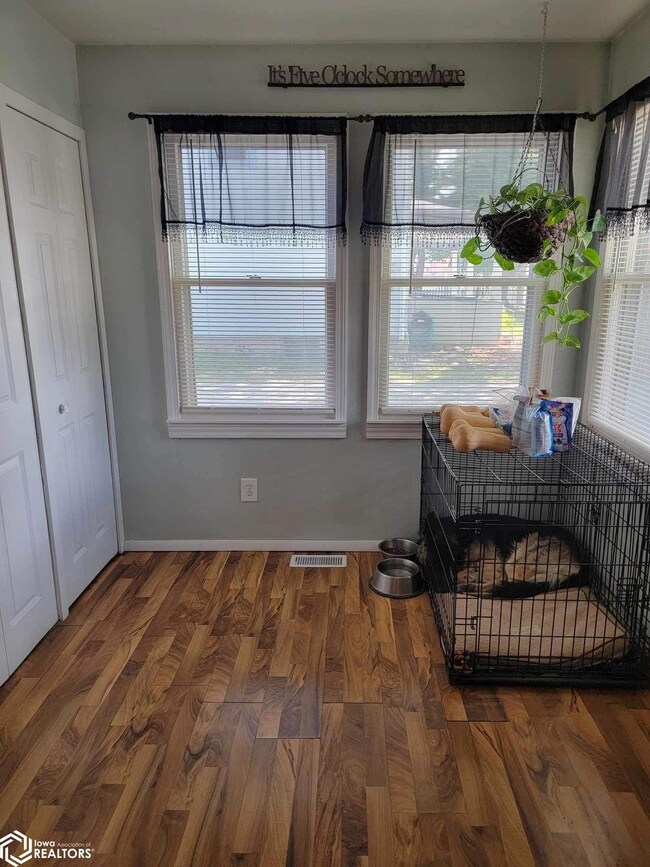 317 W Jefferson St, Osceola, IA 50213 - photo 7