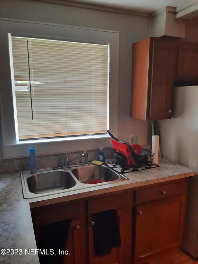 5160 107th St, Jacksonville, FL 32244 - photo 4