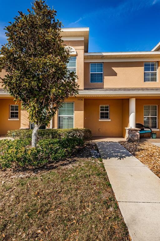 Welcome to 9756 Trumpet Vine Loop!