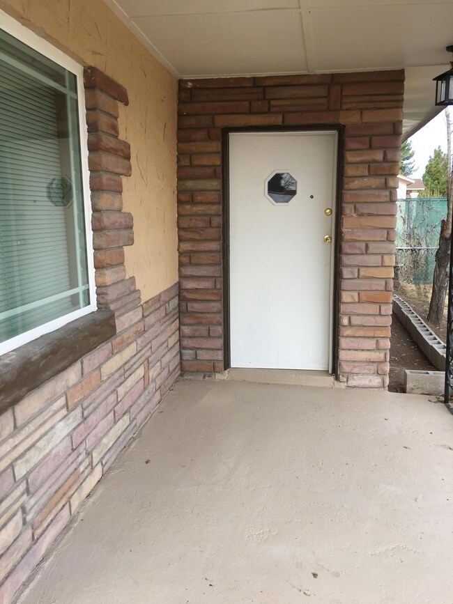 7668 Wenda Dr, El Paso, TX 79915 - photo 3