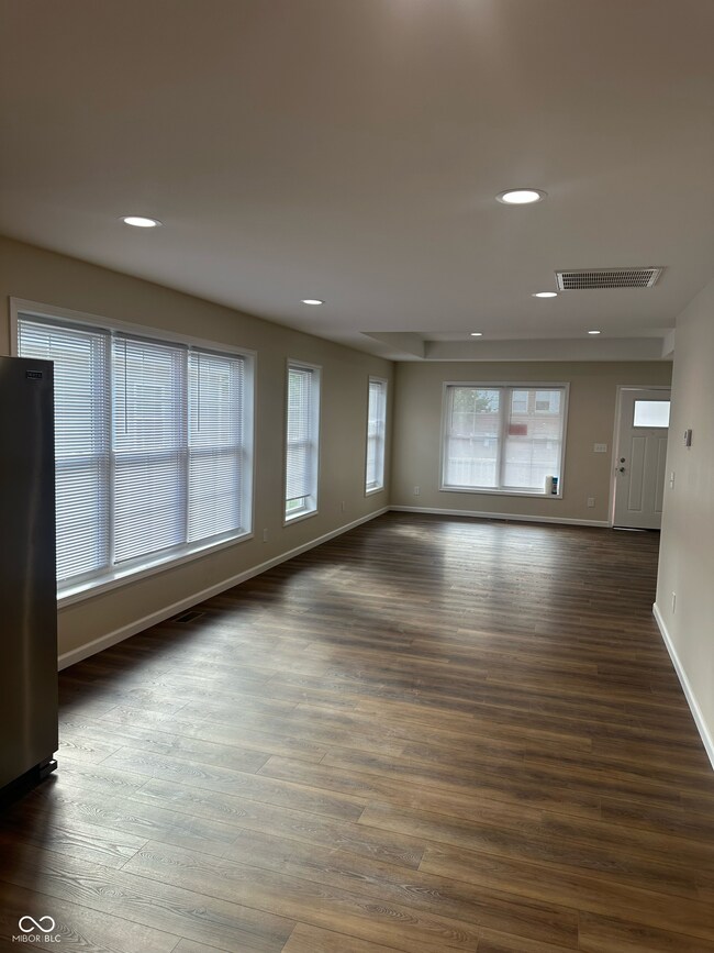 2122 Fletcher St, Anderson, IN 46016 - photo 6