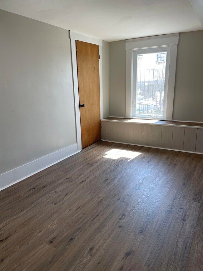 95 Chandler St unit 97, Nashua, NH 03064 - photo 6