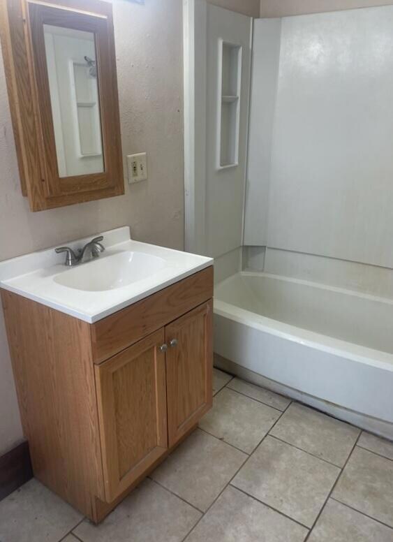 214 N Cleveland Ave, Galien, MI 49113 - photo 5