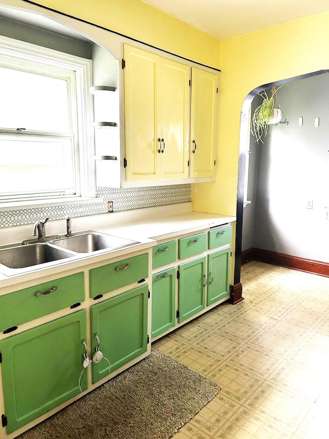 1016 Kimball St, Sault Sainte Marie, MI 49783 - photo 3