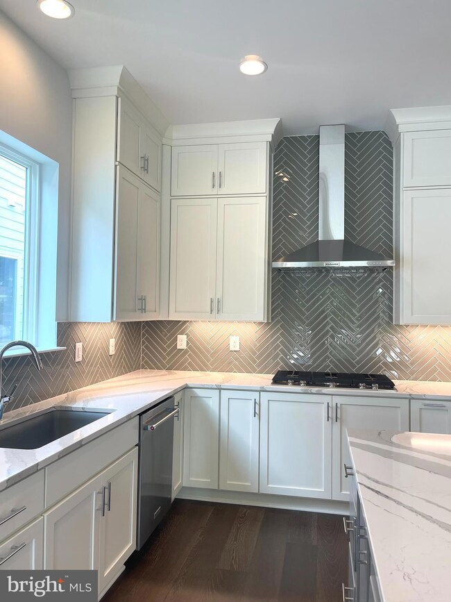 217 Milkweed Dr, White Post, VA 22663 - photo 3