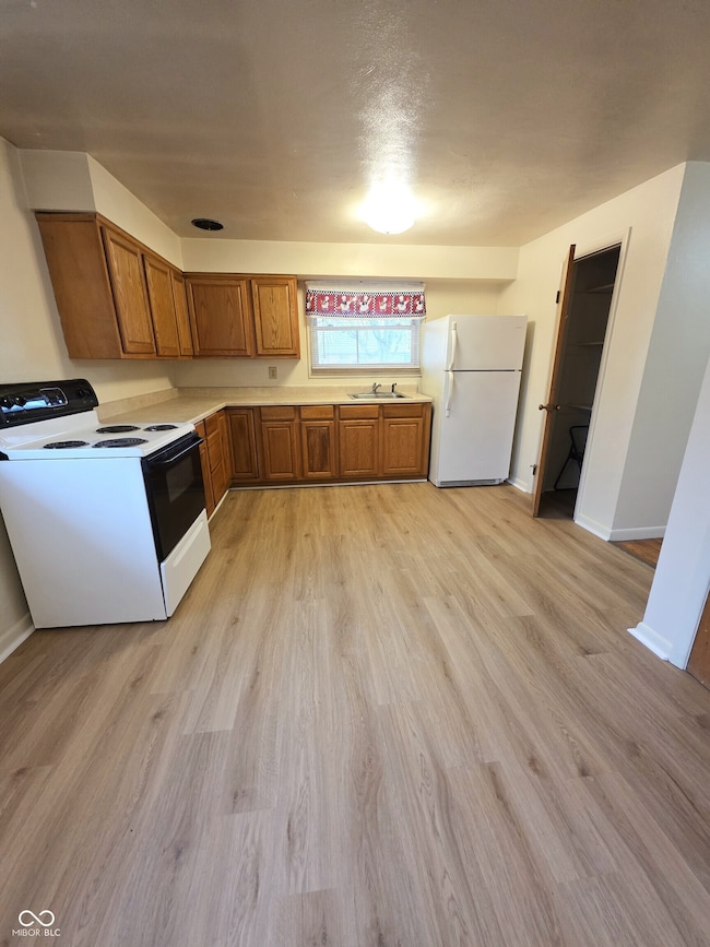 10701 Broadway St, Indianapolis, IN 46280 - photo 5