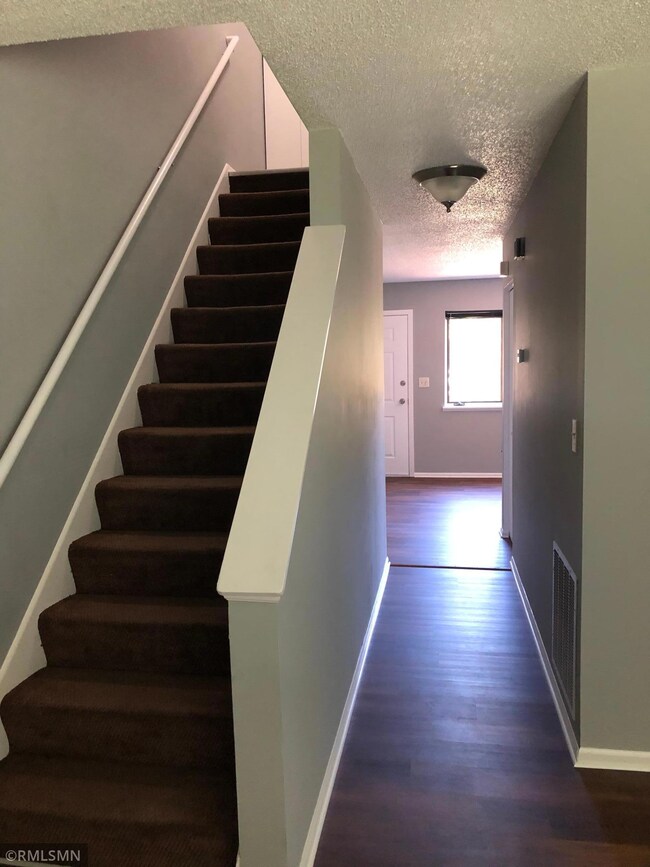 3517 Clinton Ave unit 3517, Minneapolis, MN 55408 - photo 4