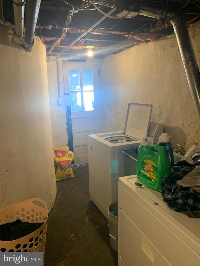 1415 Astor St, Norristown, PA 19401 - photo 6