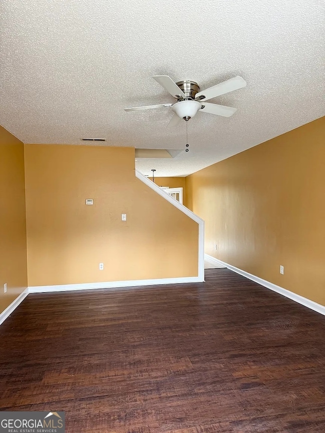 1200 Pinedale Cir NW, Conyers, GA 30012 - photo 3