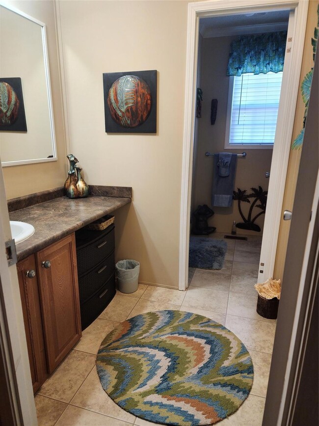 2nd bathroom