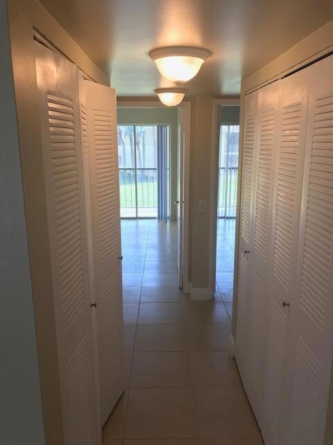 717 Meadows Cir, Boynton Beach, FL 33436 - photo 6