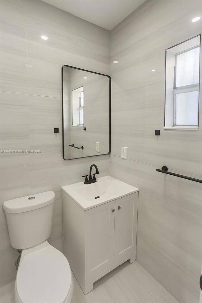 5807 SW 25th St unit 9, Hollywood, FL 33023 - photo 5