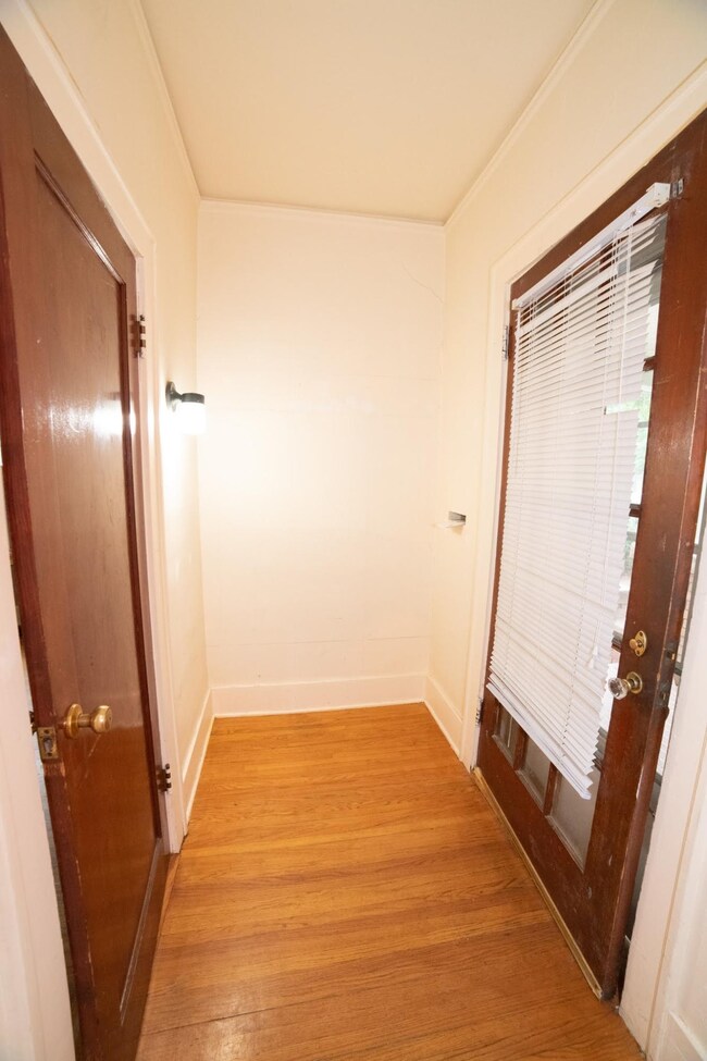2619 3rd Ave N - Pic #44