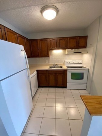 159 Franklin St unit C7, Stoneham, MA 02180 - photo 7