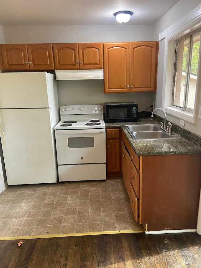 622 Camrose Dr, Charlotte, NC 28215 - photo 5