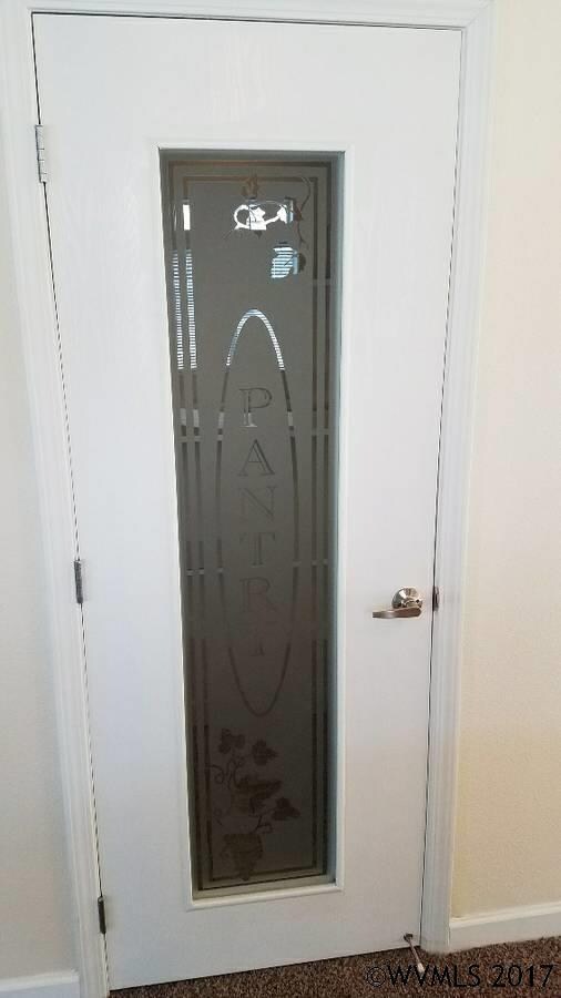 952 N Adams St, Lafayette, OR 97127 - photo 6