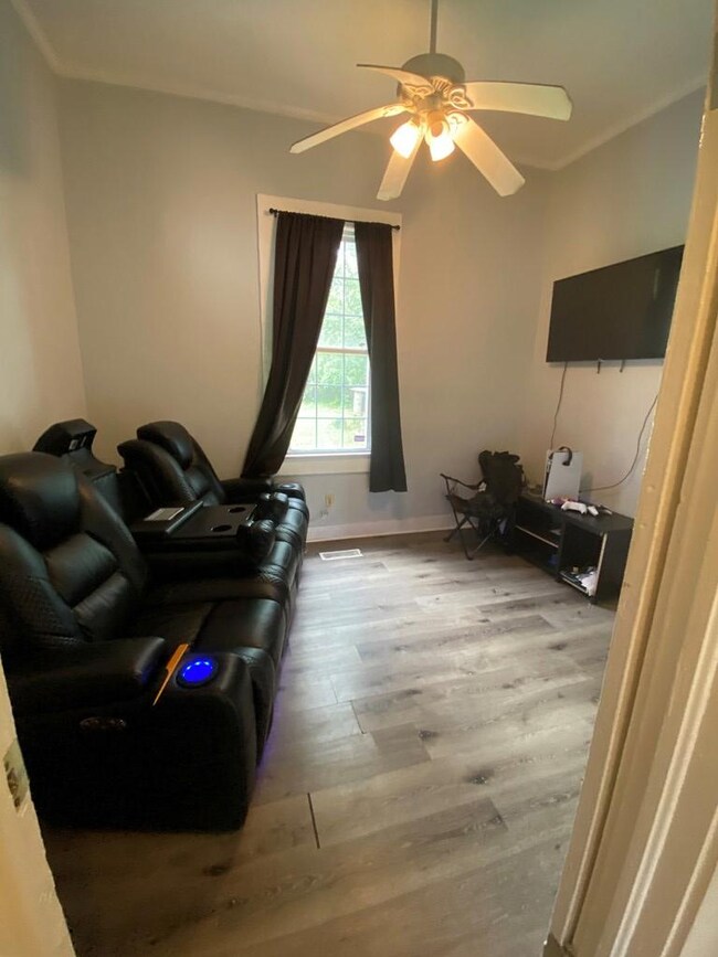 173 N Scott St, Camilla, GA 31730 - photo 3