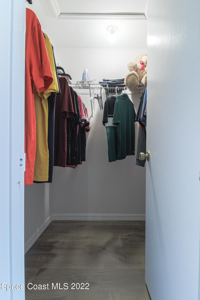 Walk In Closet