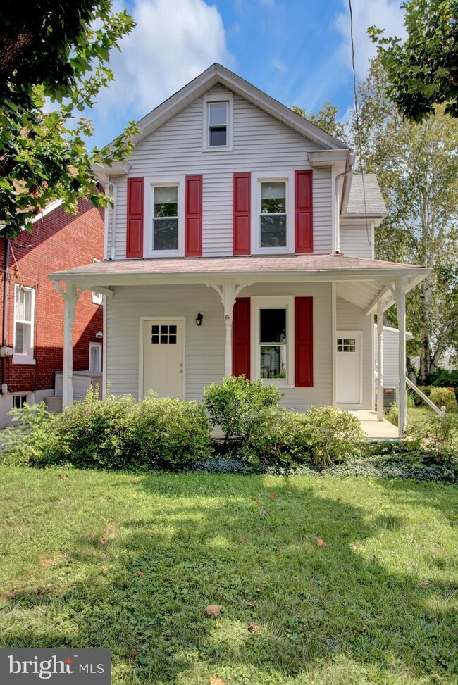 29 N 8th St, Lemoyne, PA 17043 - photo 3