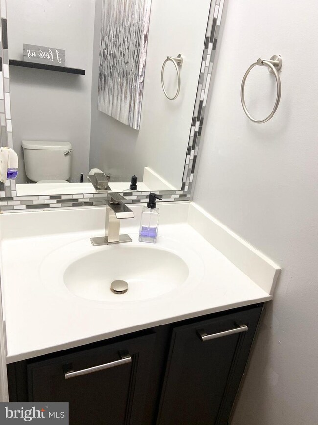 10845 Sherwood Hill Rd, Owings Mills, MD 21117 - photo 7