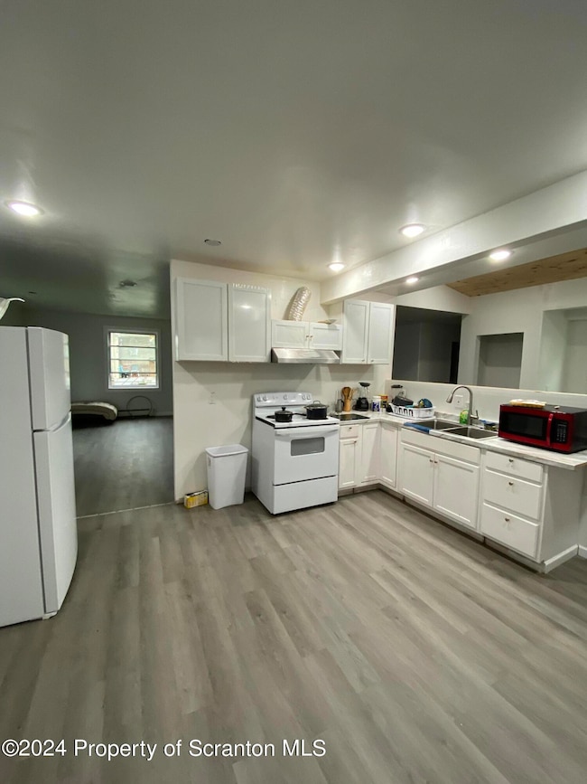 307 Geraldine Ct, Scranton, PA 18504 - photo 2