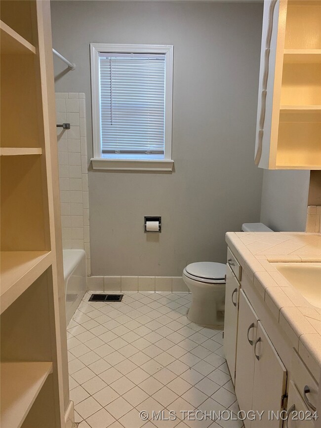 321 E Fry Terrace, Claremore, OK 74017 - photo 7