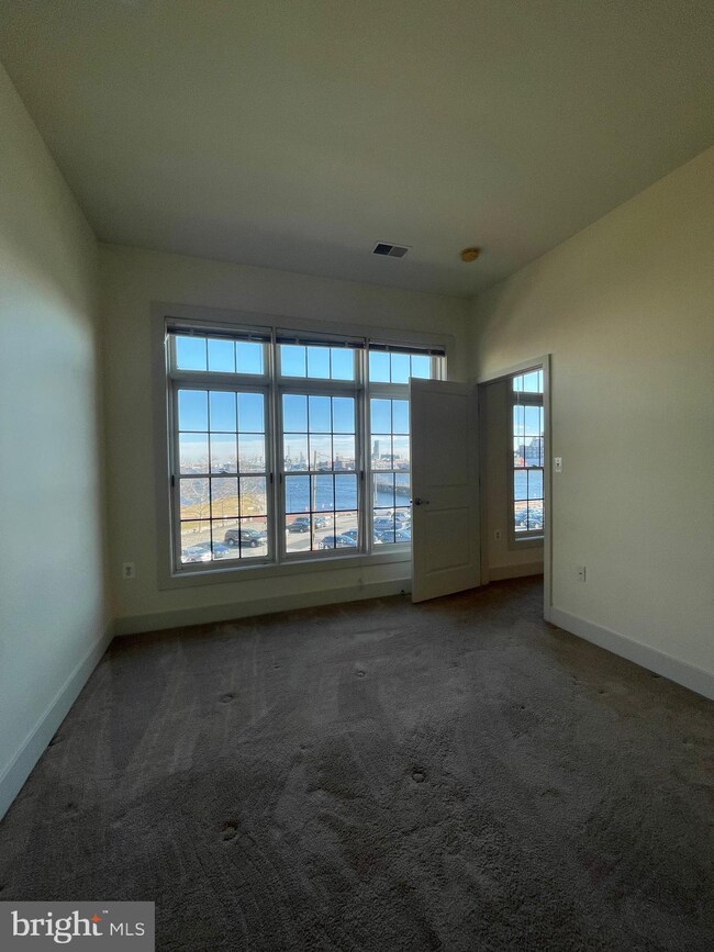 1500 Thames St unit 301, Baltimore, MD 21231 - photo 5