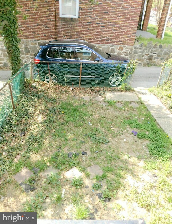 304 Marydell Rd, Baltimore, MD 21229 - photo 4