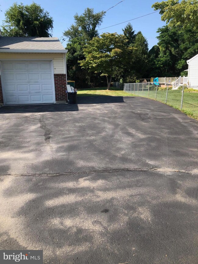 1708 Darrah St, Langhorne, PA 19047 - photo 5