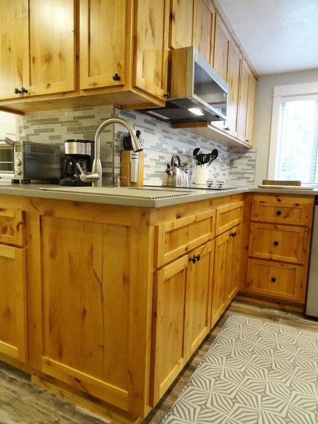 Kitchenette2