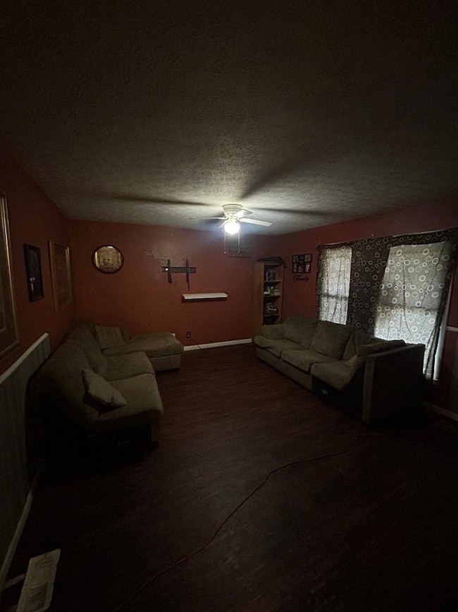 17 Music St, Prestonsburg, KY 41653 - photo 5