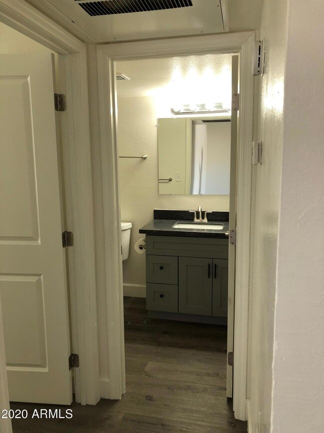 2222 N 27th St, Phoenix, AZ 85008 - photo 3