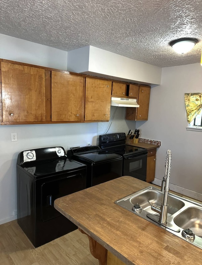 712 Broadway, Goodland, KS 67735 - photo 4