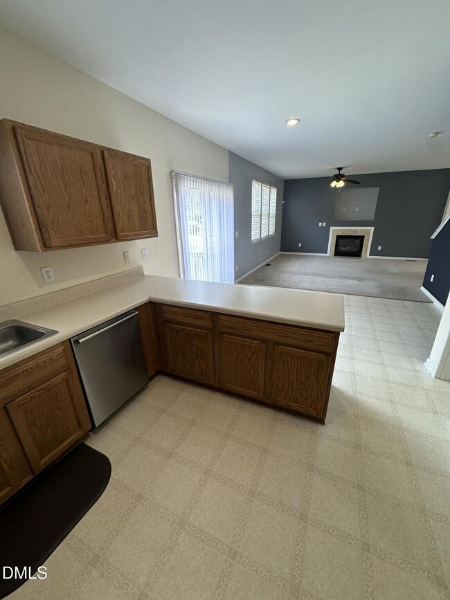 2241 Spruce Shadows Ln, Raleigh, NC 27614 - photo 7