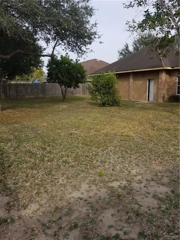 3111 Las Cruces Dr, Edinburg, TX 78539 - photo 4