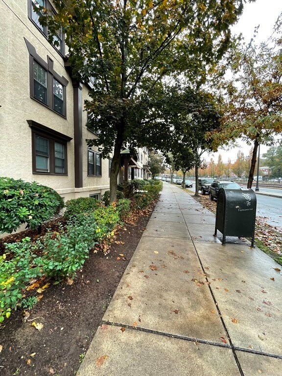 1718 Commonwealth Ave unit 1, Brighton, MA 02135 - photo 4