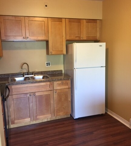 1754 E Oakton St unit 206, Des Plaines, IL 60018 - photo 5