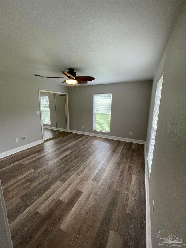 2546 Corral Dr, Cantonment, FL 32533 - photo 5