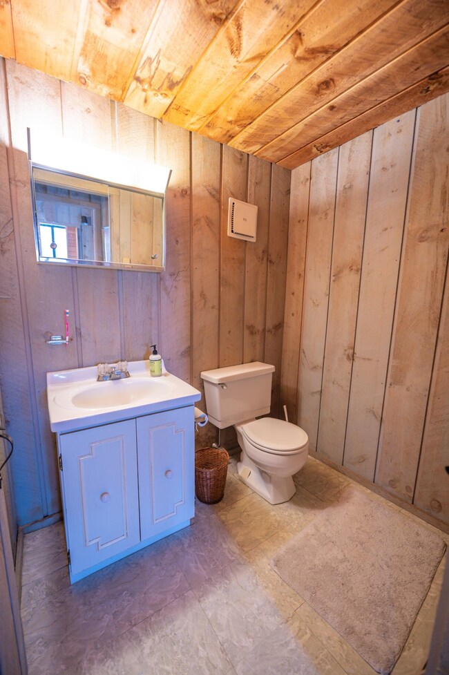 24 Meadow View Rd, Wilmington, VT 05363 - photo 7