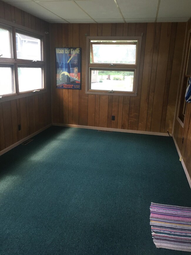 109 W Glendale Ave, La Porte, IN 46350 - photo 6