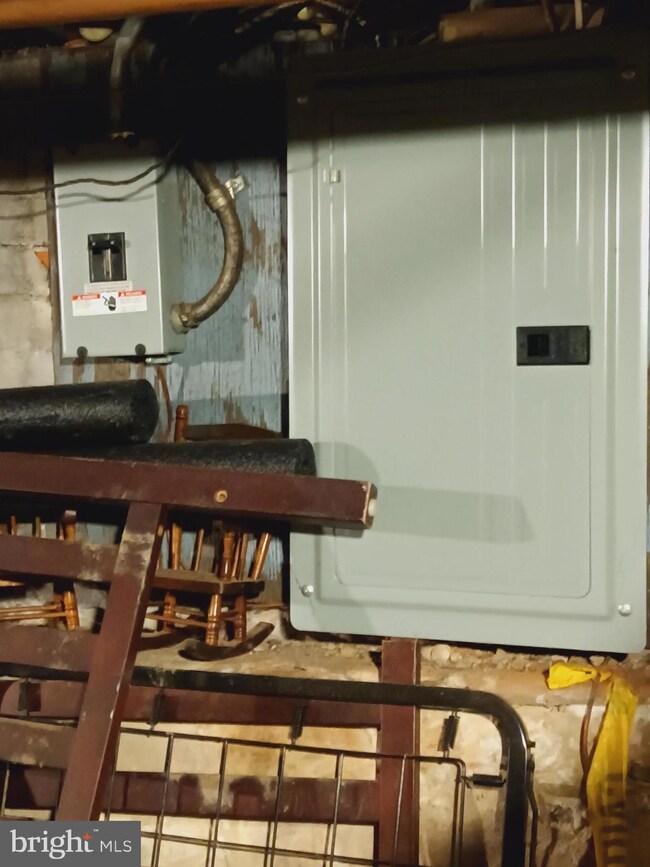 117 N Front St, Darby, PA 19023 - photo 5