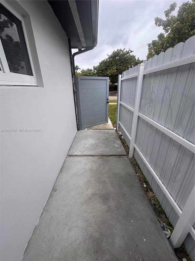 20625 Jacaranda Rd unit 1, Cutler Bay, FL 33189 - photo 2