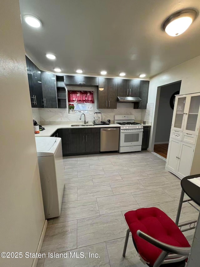 104 Ainsworth Ave unit 2, Staten Island, NY 10308 - photo 7