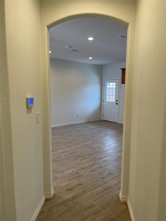 2319 County Road 704b unit 2321, Cleburne, TX 76031 - photo 4