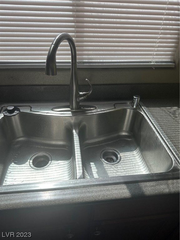 Clean Kitchen Sink