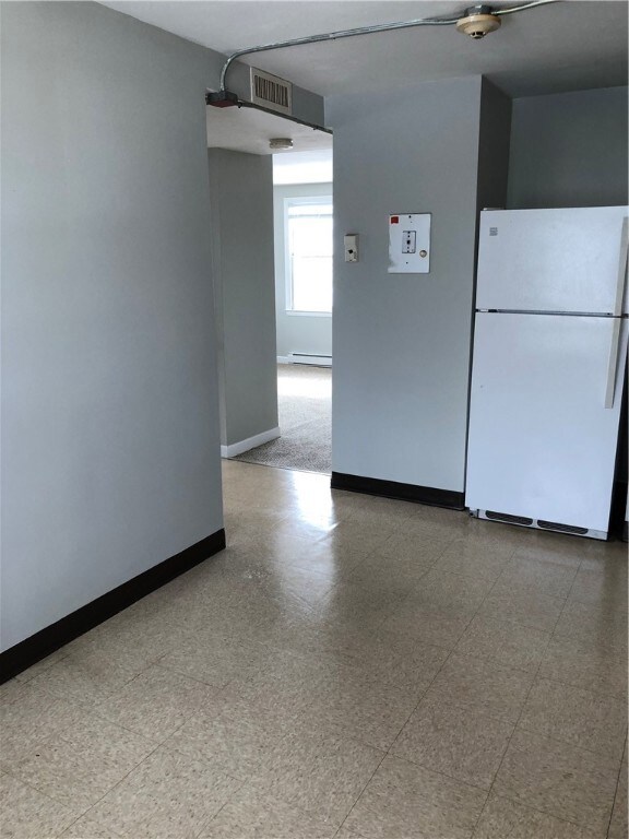 691 Weeden St unit 12, Pawtucket, RI 02860 - photo 4