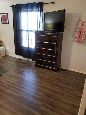 1332 S Glen Cir unit A, Aurora, IL 60506 - photo 3